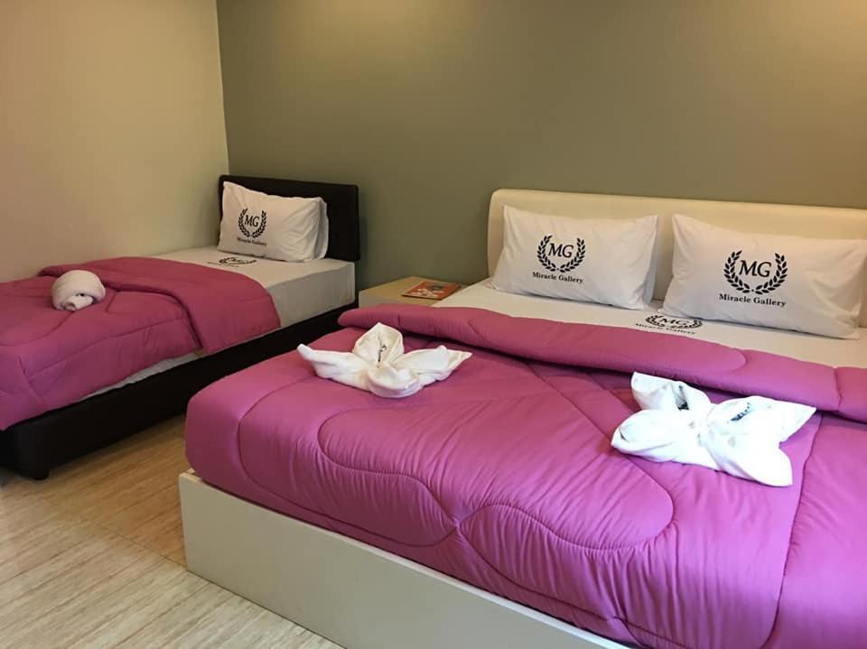 Miracle Gallery Hotel Makkasan Exterior photo
