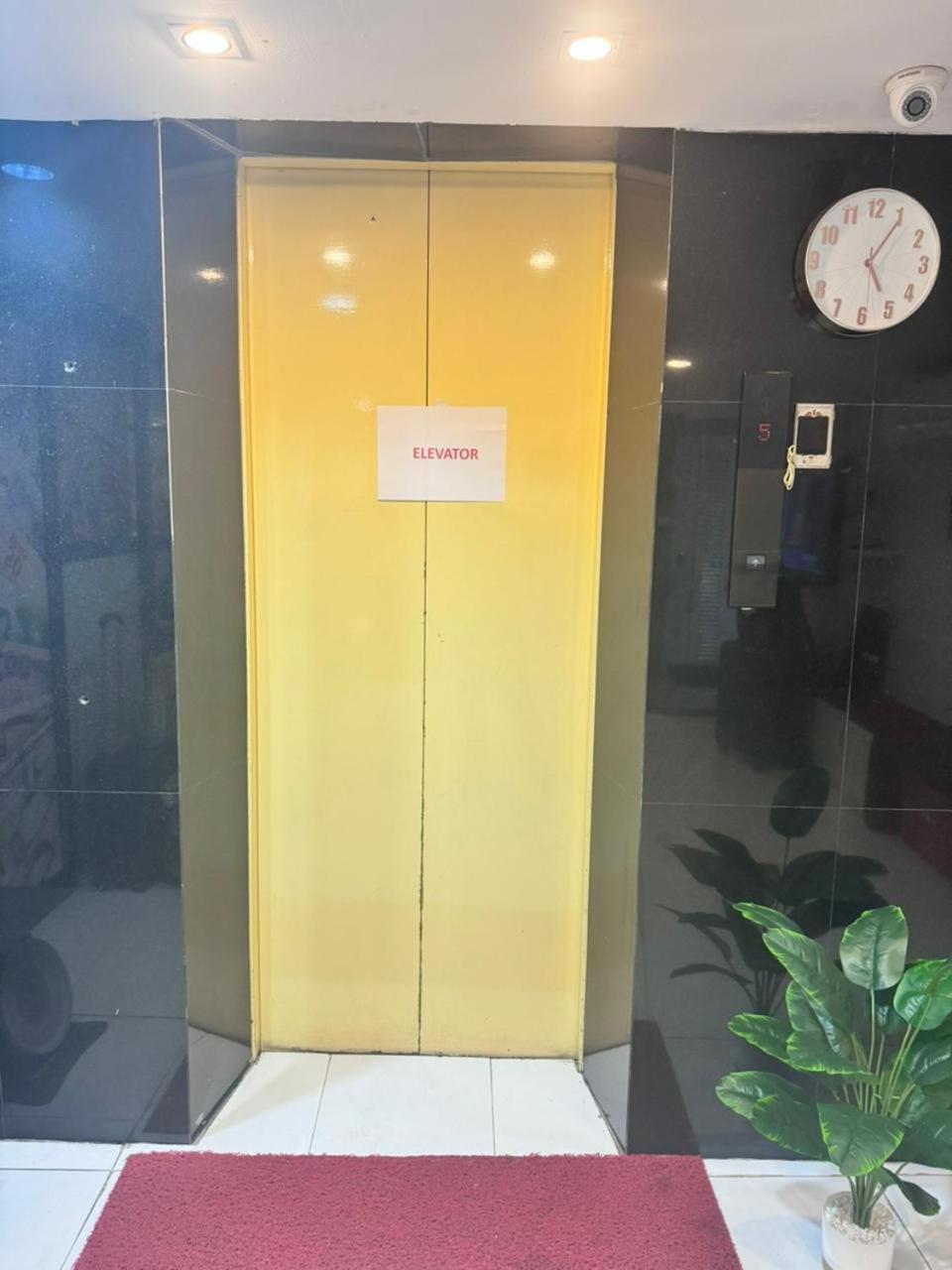 Miracle Gallery Hotel Makkasan Exterior photo
